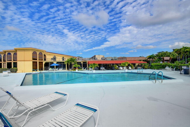 Building Photo - 3590 Via Poinciana