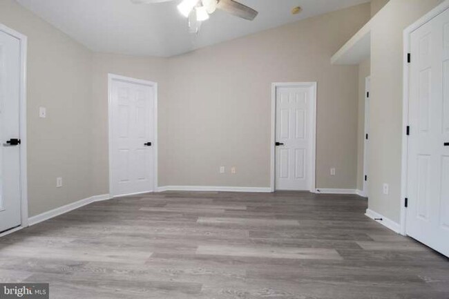 Building Photo - Charming 3BR, 2.5bath Townhome in Waldorf