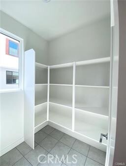 Building Photo - 402 Transport