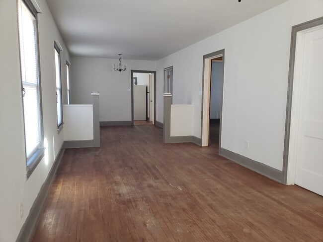 Building Photo - 1212 14th St