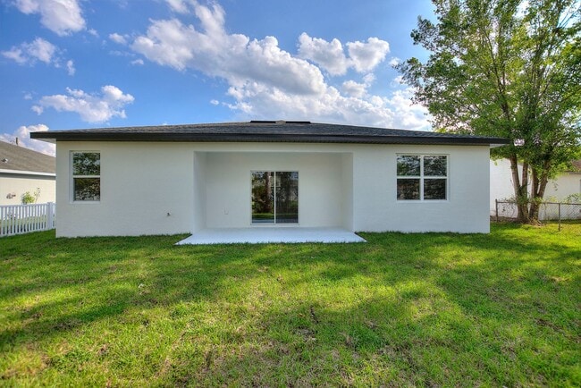 Building Photo - 141 Barrington Dr