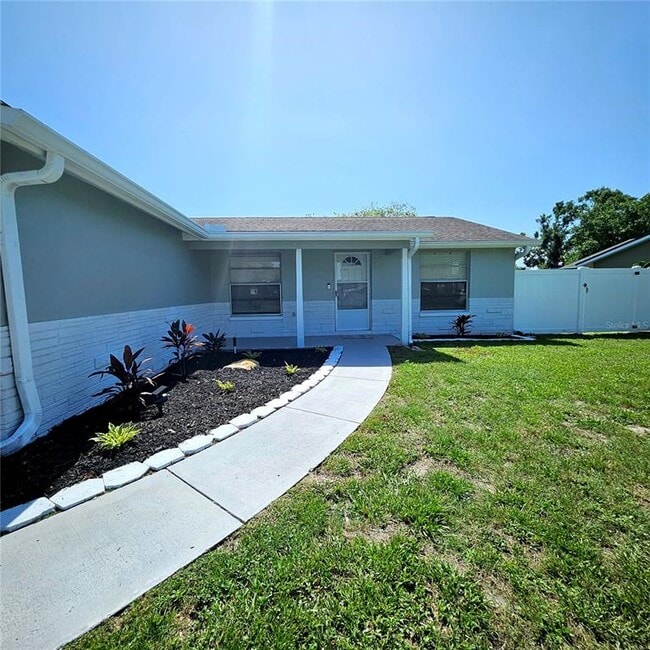 Building Photo - 6008 Firefly Ln
