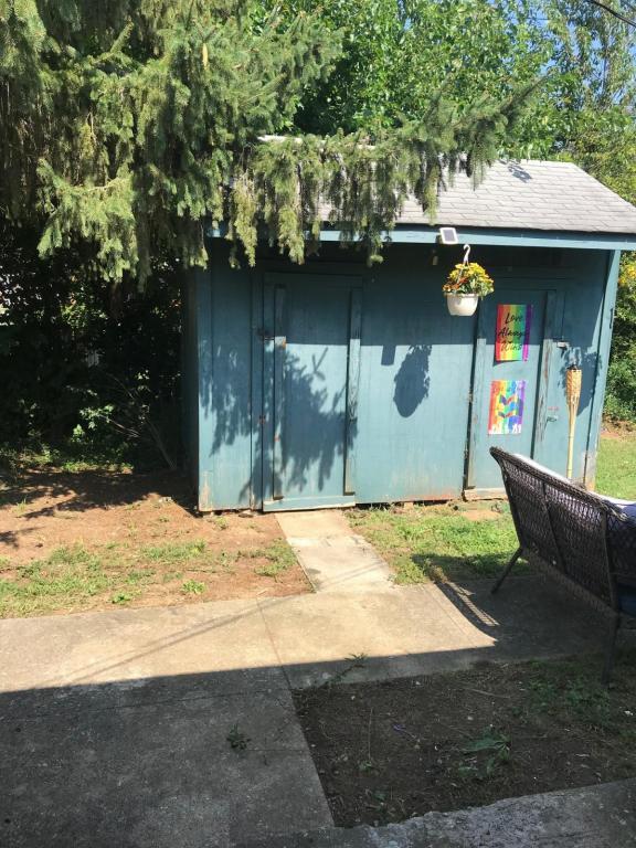 Building Photo - 1811 Dalton Court, Unit A