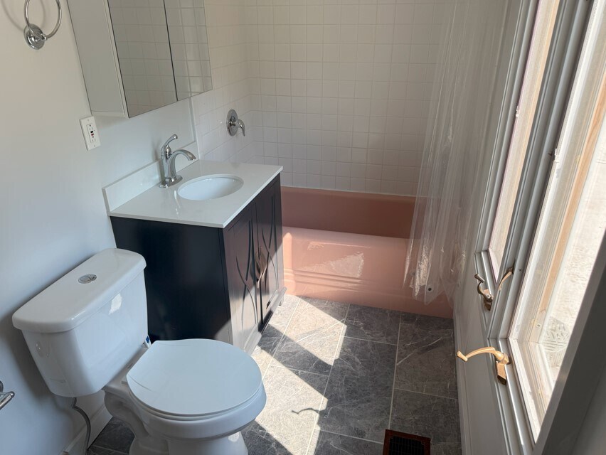 First Floor Bath - 1013 Overbrook Rd