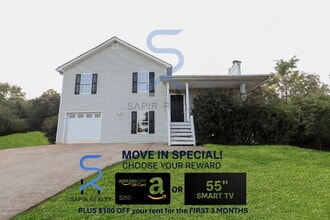 Building Photo - Move-In Special!

Move in on or before Nov...