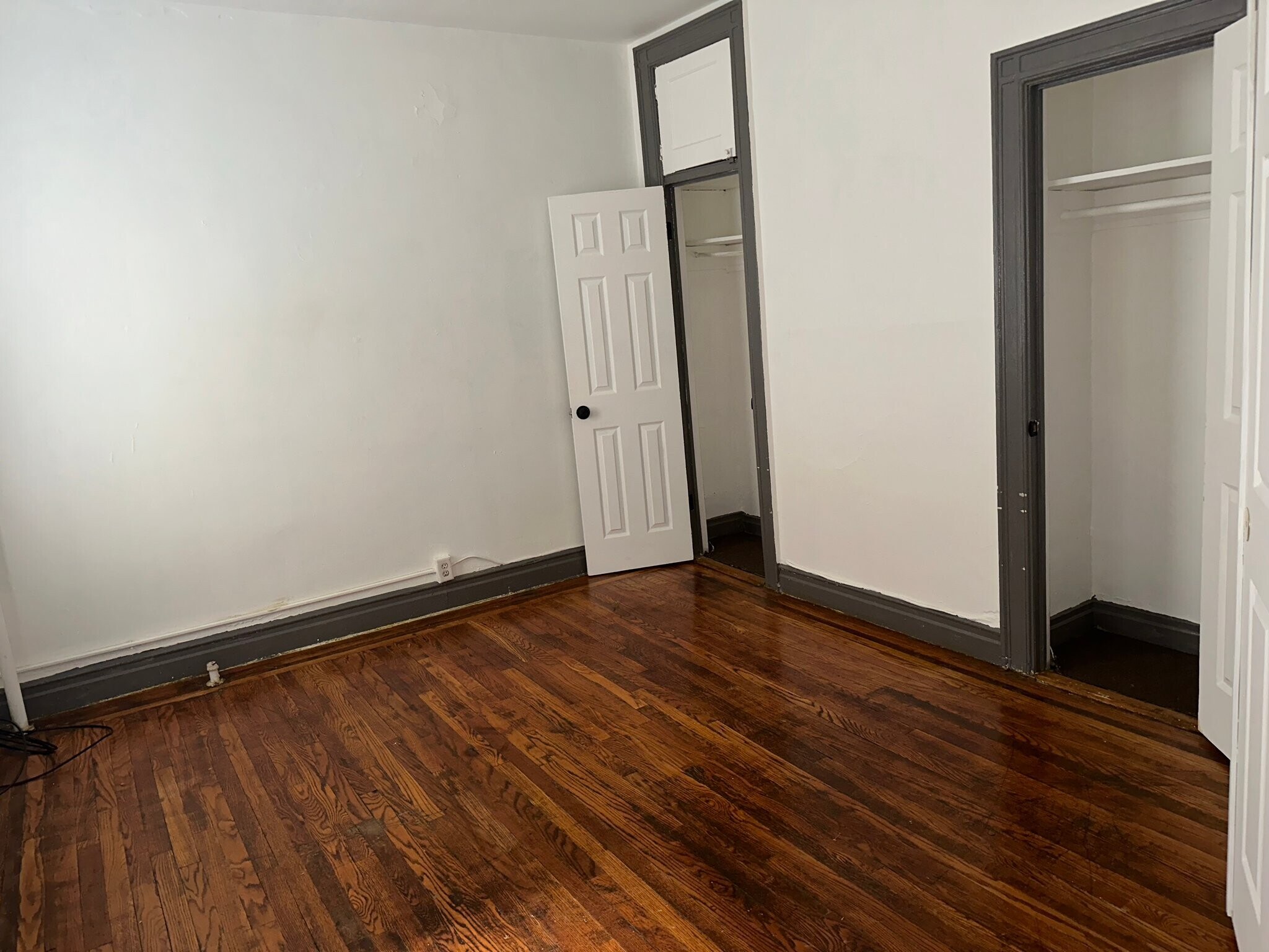 Building Photo - 804 Avenue C