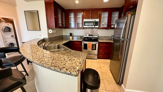 Building Photo - 450 N Arlington Ave