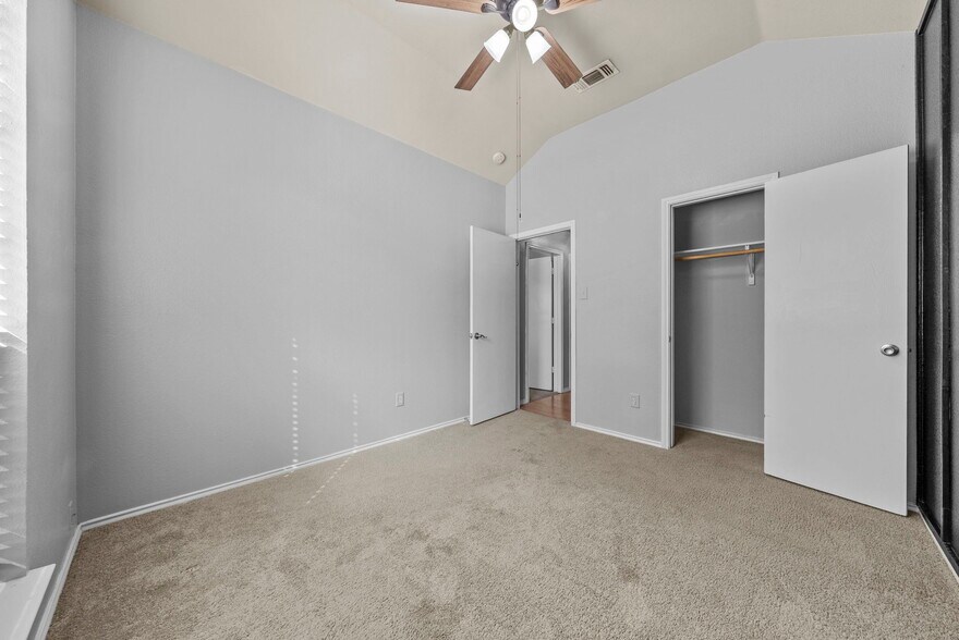 Building Photo - 276 Jerry Lees Trl