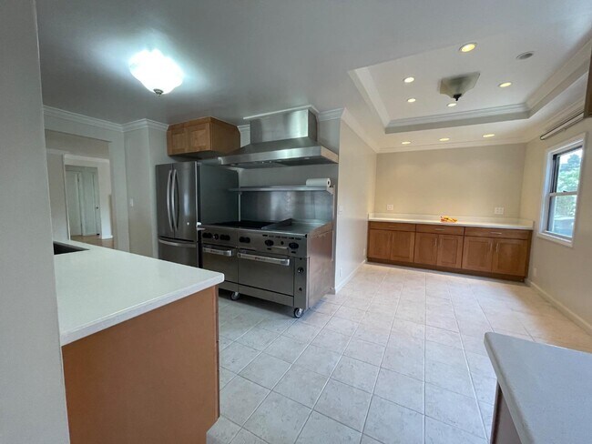 Building Photo - 14901 Nelson Way