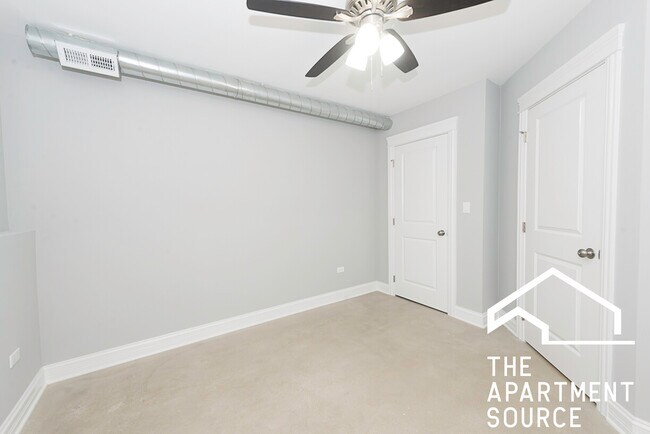 Building Photo - 4117 S Michigan Ave