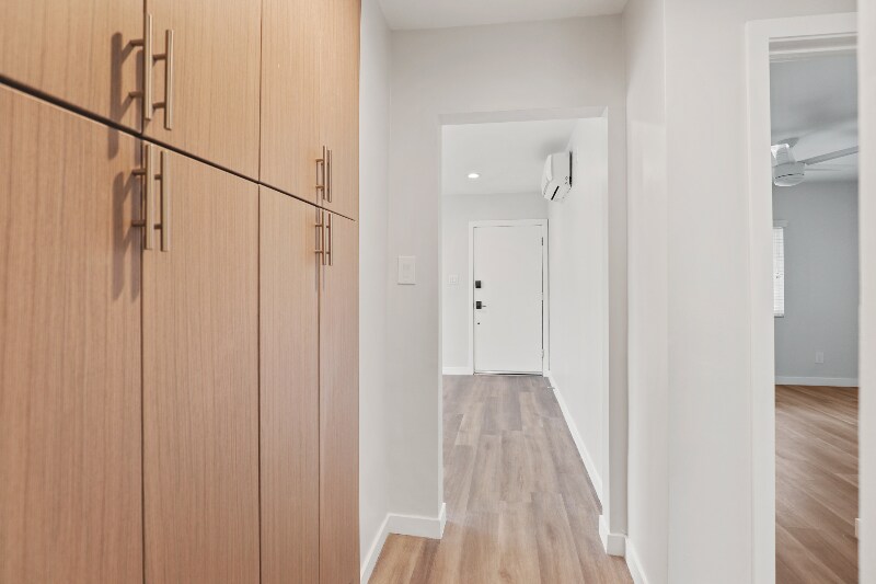 Building Photo - 1358 W 36th St