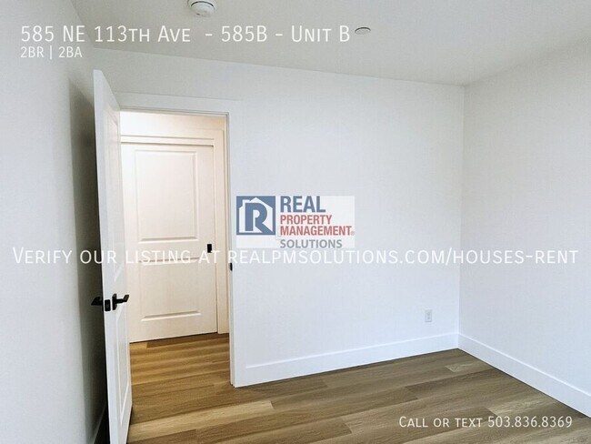 Building Photo - 585 NE 113th Ave