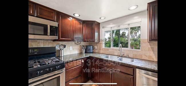 Building Photo - 4228 Calavo Dr