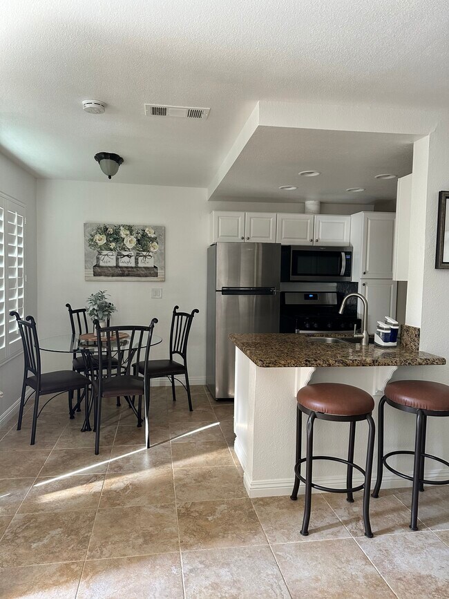Building Photo - 48158 Garbo Dr