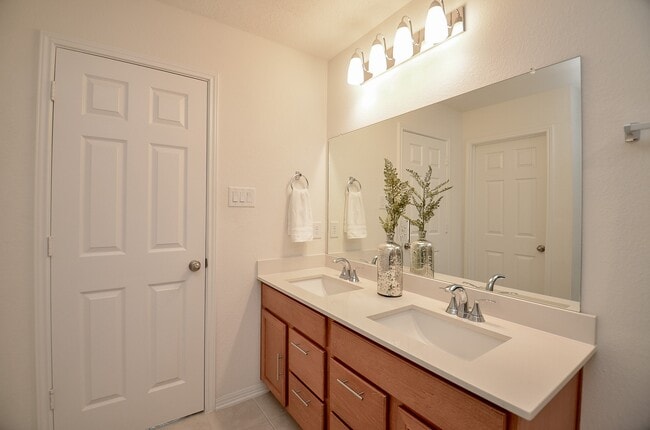 Building Photo - 2892 Grand Anse Dr