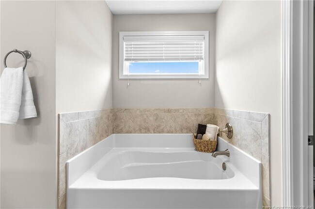 Building Photo - 1319 Water Leaf Dr