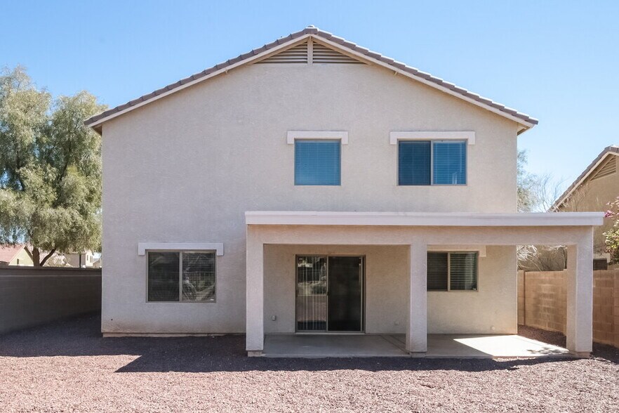 Building Photo - 960 N 168th Dr