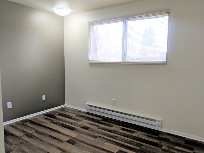 Building Photo - 184 Beryl Ave