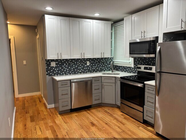 Primary Photo - 12 Cator Ave