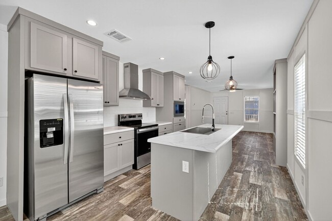 Building Photo - Brand-New Home on Canal to Lake Griffin – ...