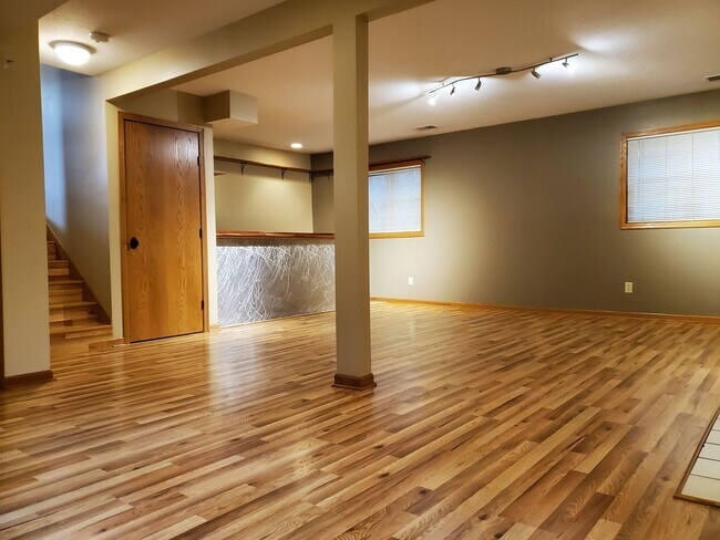 Building Photo - Elliot Park Minneapolis, Stand Alone House, Updated and Eco-friendly