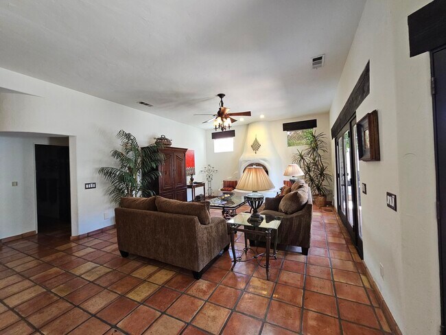 Building Photo - 52225 Avenida Obregon