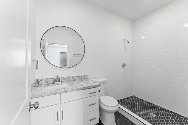 Building Photo - 365 Rd 5605