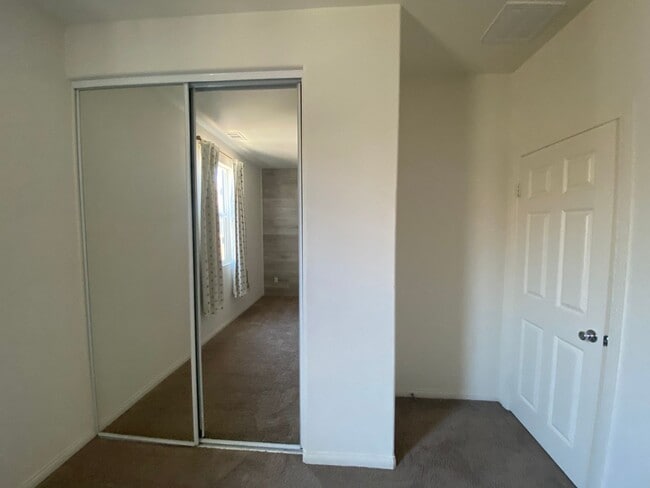 Building Photo - GORGEOUS HOME IN EASTVALE CORONA