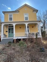 Building Photo - 700 Hinton Ave