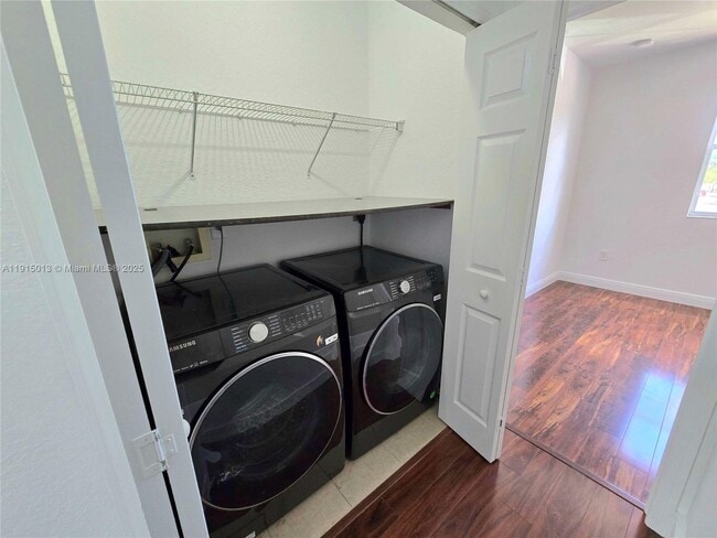 Building Photo - 7848 NW 108th Ct