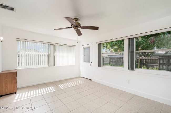 Building Photo - 2677 Sarno Rd