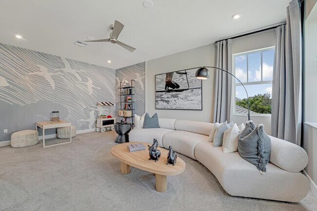 Building Photo - 923 SW Pr Ave