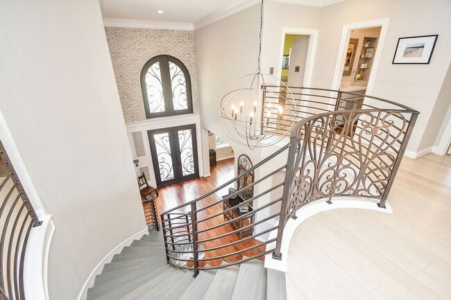 Building Photo - 7106 Habersham Ave