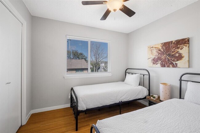 Building Photo - 3208 Twinberry Cove