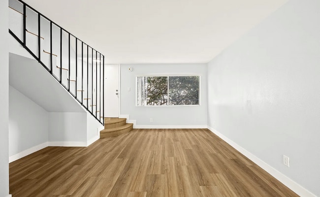 Building Photo - 612 San Pascual Ave