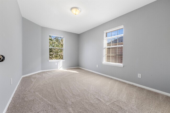 Building Photo - 6706 Portuguese Bend Dr