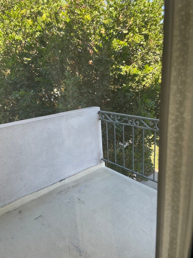 Balcony from Living Room - 3623 Clarington Ave
