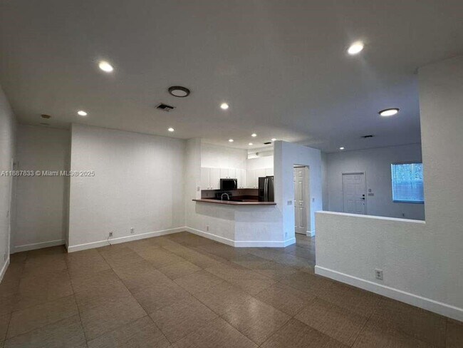 Building Photo - 1761 Aspen Ln