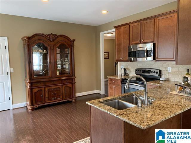 Building Photo - 277 Creekside Ln