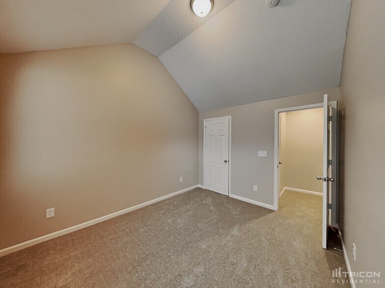 Building Photo - 3707 University Church Dr