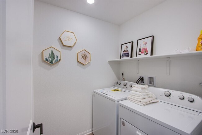 Building Photo - 7378 Crown Lndg St