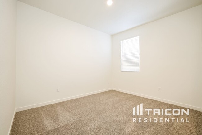 Building Photo - 797 Fire Wheel Dr