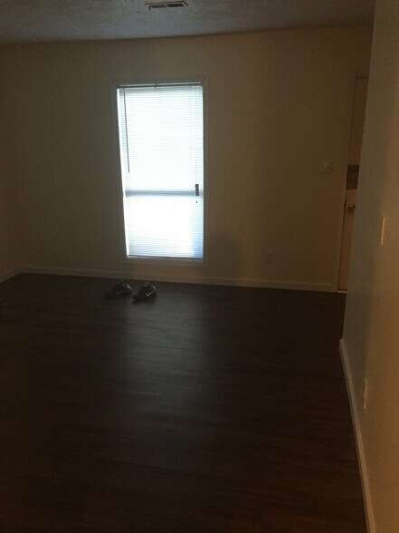 Building Photo - 5735 Aftonshire Dr