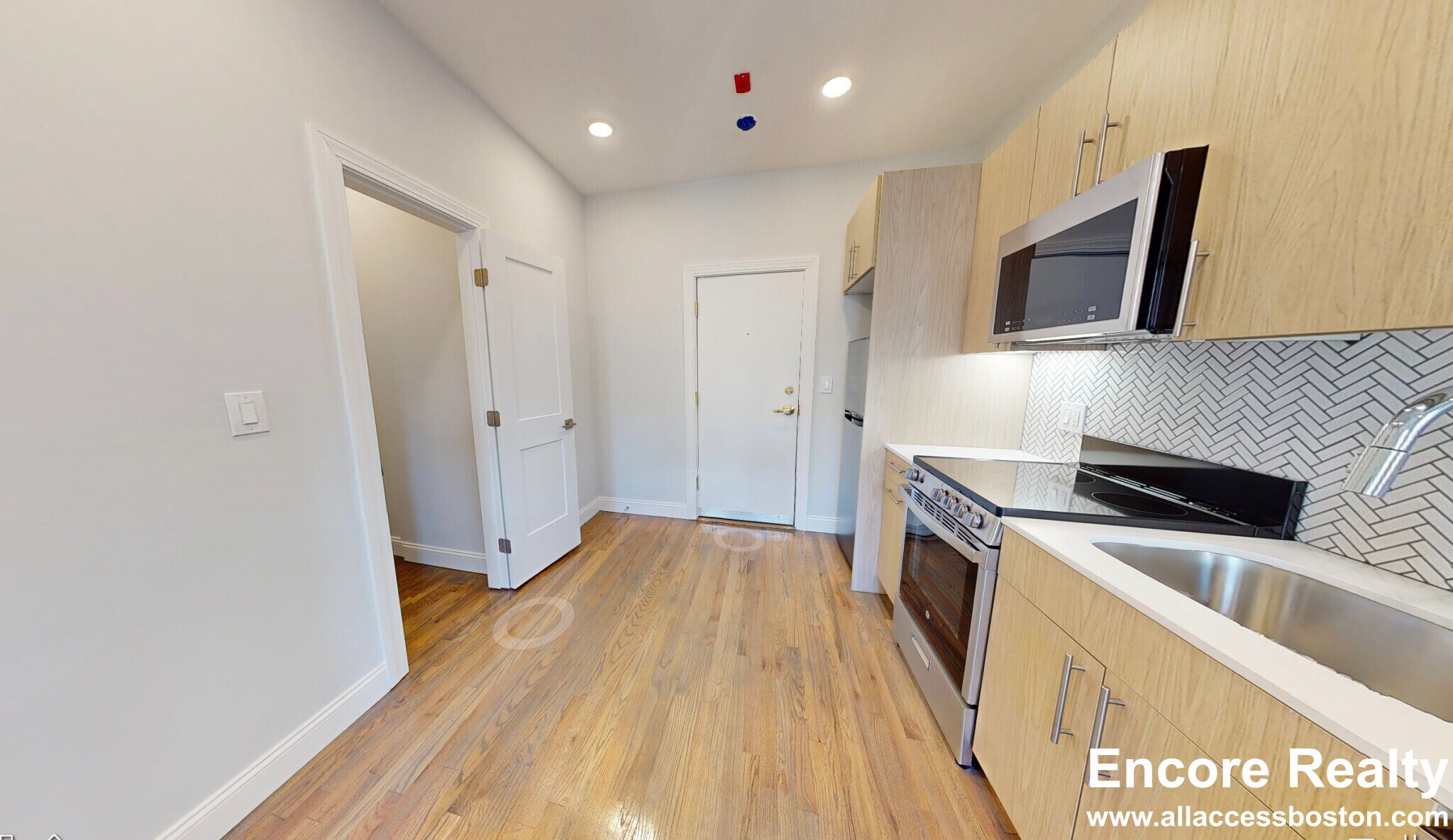 Building Photo - 106 Queensberry St