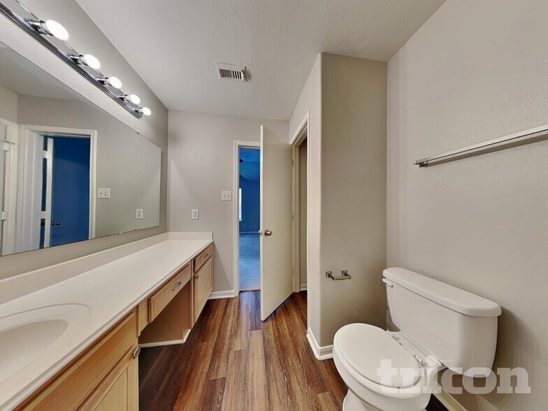 Building Photo - 6638 Windy River Ln