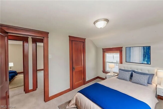 Building Photo - 3 Bedroom 1 Bathroom House in Lorain