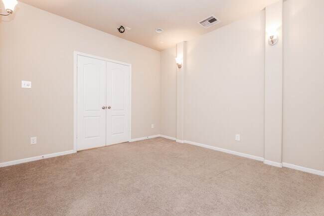 Building Photo - 4243 Bayou Hollow Ln