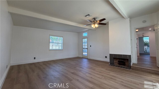 Building Photo - 624 Maertin Ln