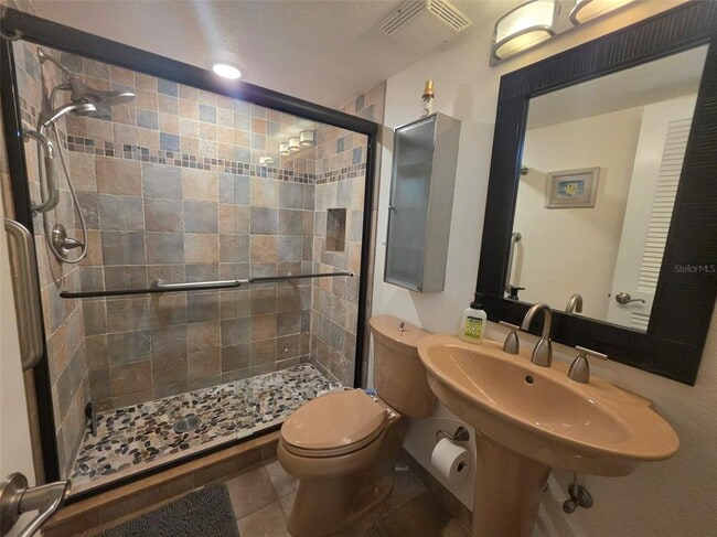 Building Photo - 6295 Bahia Del Mar Cir