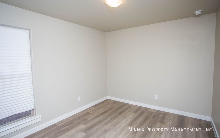 Building Photo - 13212 Ave. S